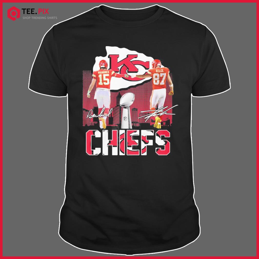 Funny patrick Mahomes and Travis Kelce Kansas City Chiefs signatures T-Shirt  - Peanutstee