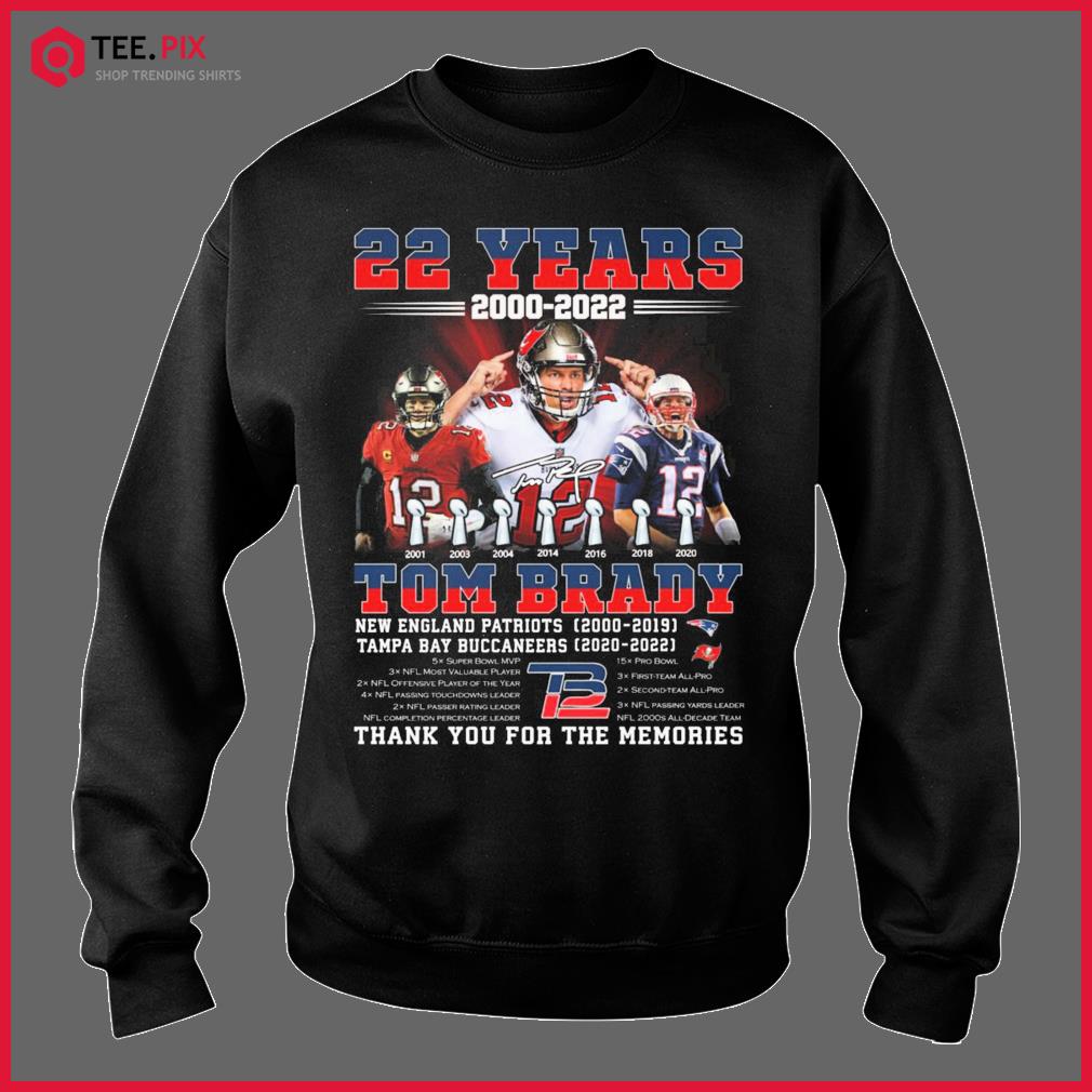 The Patriots The Buccaneers Tom Brady 2000 2022 Signature T-Shirt