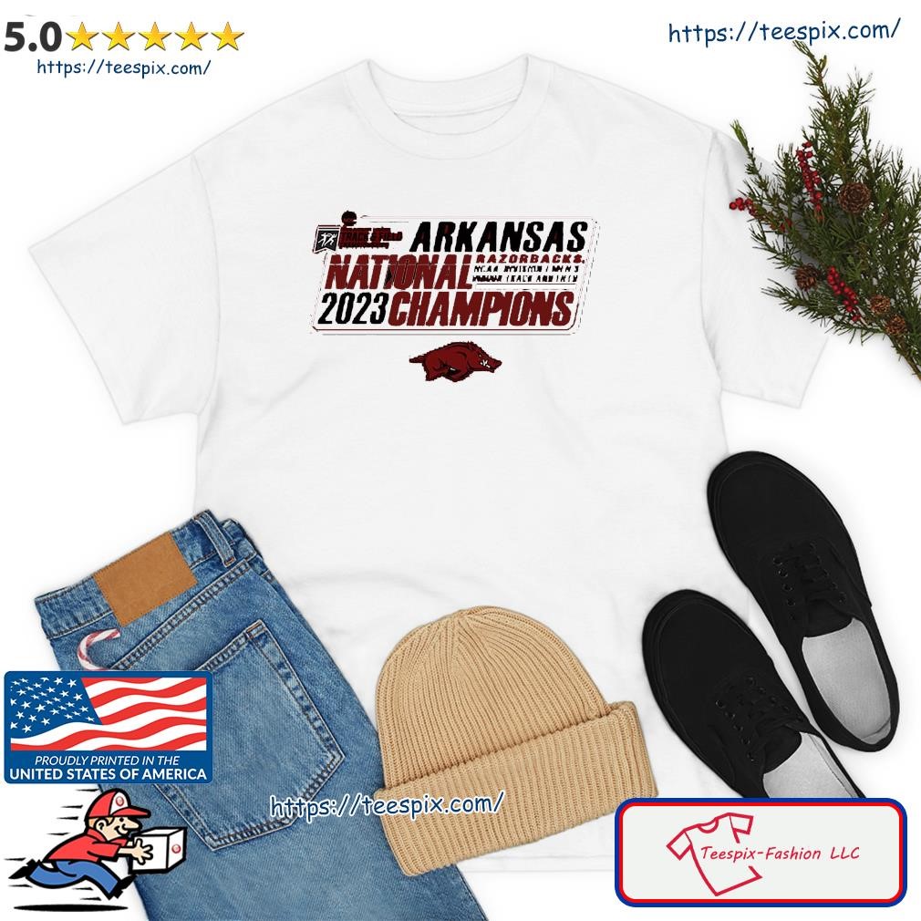 Arkansas Razorbacks 2023 NCAA Men's Indoor Track & Field National Champions T-Shirt