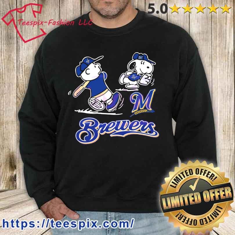 Peanuts Charlie Brown And Snoopy Playing Baseball Milwaukee Brewers Shirt