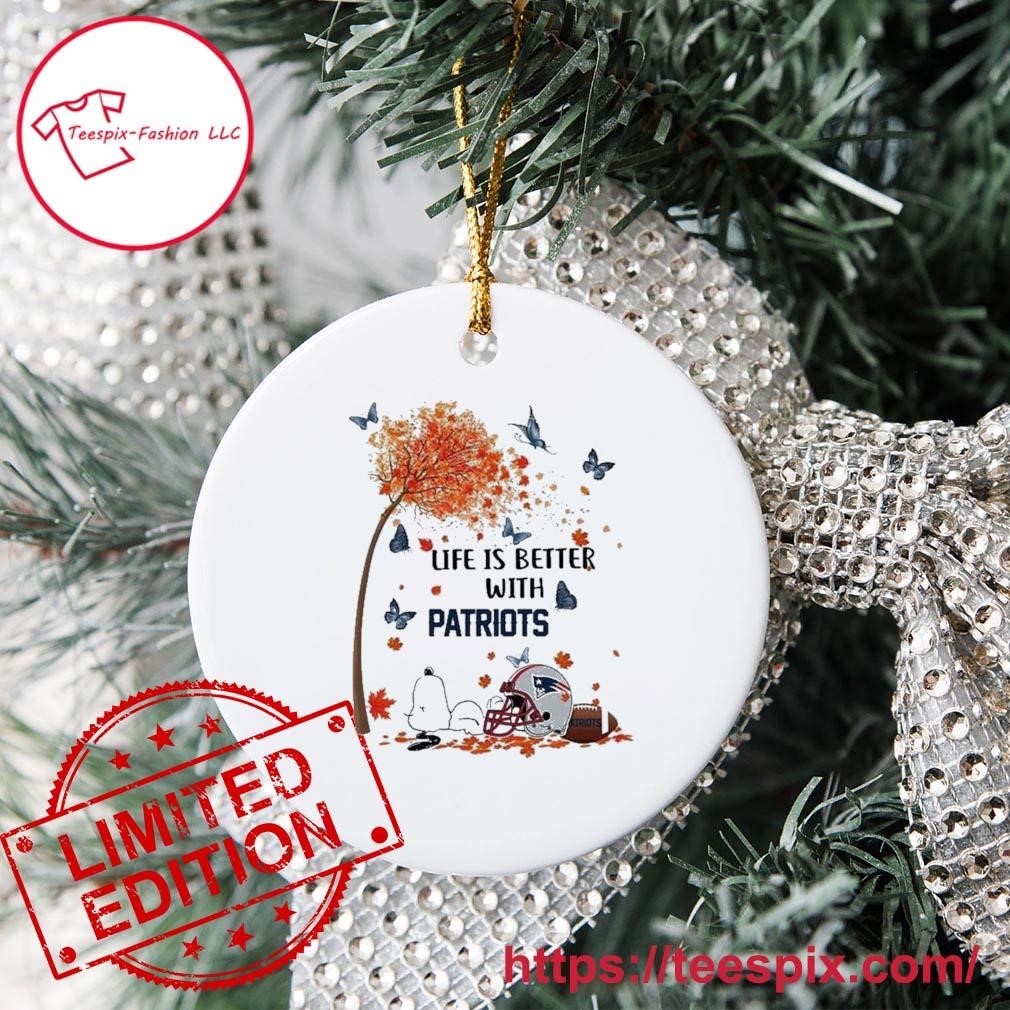 New England Patriots Snoopy Christmas Circle Ornament