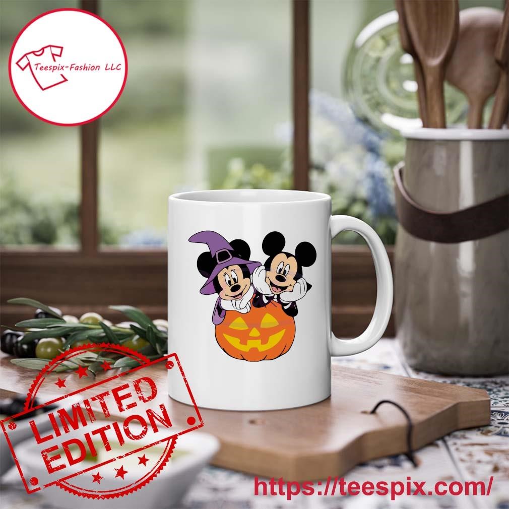 Disney Coffee Mug Set - Mickey and Minnie Mouse Retro